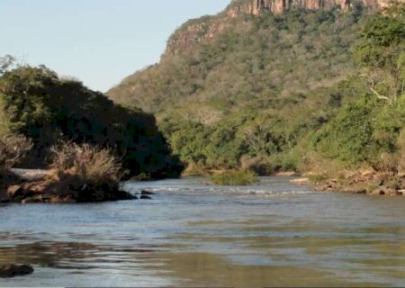 Bombeiros fazem buscas por pescador de 26 anos no Rio Aquidauana