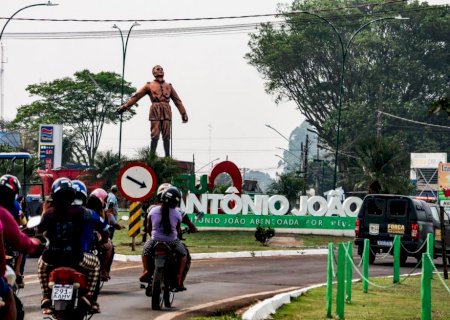 Lei obriga prefeito de Antônio João a publicar estoque atualizado de medicamentos