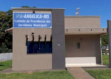 Alvo da PF, instituto alega que resgatou dinheiro antes de banco quebrar