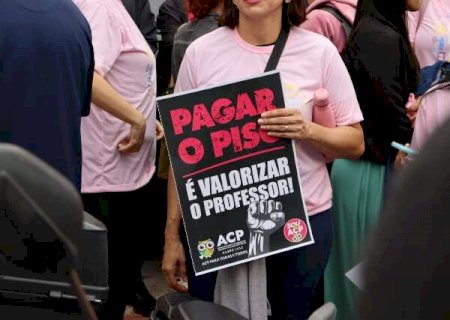 Governo federal sanciona piso de R$ 5,1 mil a professores da educa&ccedil;&atilde;o b&aacute;sica