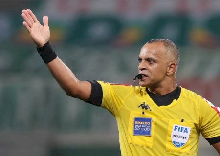 Brasil em campo antes da Seleção: Wilton Pereira Sampaio apita jogo de abertura da Copa
