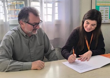 Cresol e Efaserra firmam parceria e garantem 11 bolsas de estudo para jovens do campo