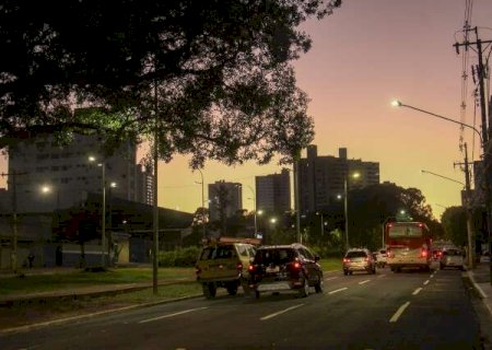 Sol volta a aparecer ap&oacute;s chuvarada e fim de semana ter&aacute; calor e umidade baixa