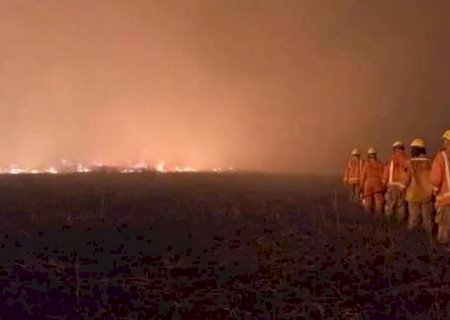 Inc&ecirc;ndio j&aacute; queimou 3,7 mil hectares na Bol&iacute;via e mobilizou for&ccedil;a-tarefa