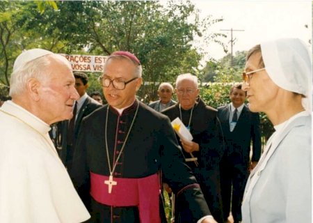 Símbolo do tratamento da hanseníase em MS, Irmã Silvia completa 95 anos