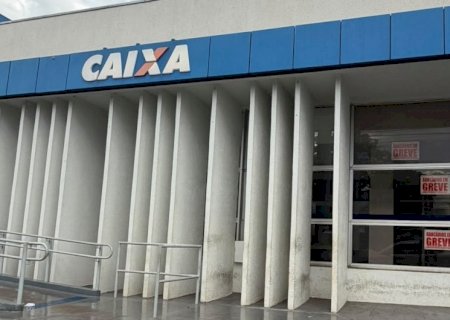 Bancários da Caixa Econômica Federal entram em greve por tempo indeterminado a partir desta quinta-feira (10)