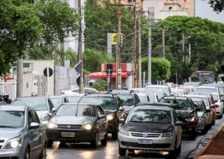 Ap&oacute;s instabilidade, Detran-MS prorroga licenciamento de placas 7 e 8