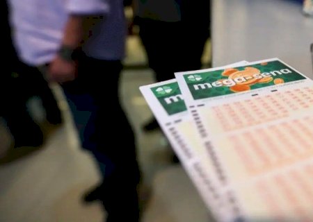 Acumulada, Mega-Sena pode pagar R$ 85 milh&otilde;es neste domingo